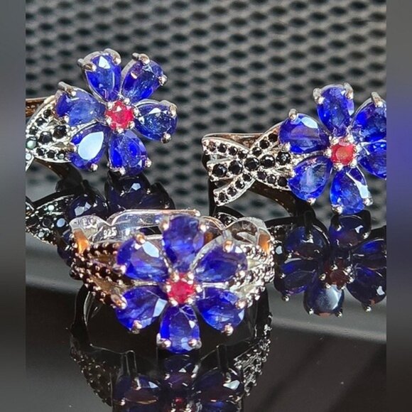 925 Sterling Silver Jewelry Set ( Earrings/ Ring 7.5) with Sapphire & Ruby Gems - Picture 8 of 12